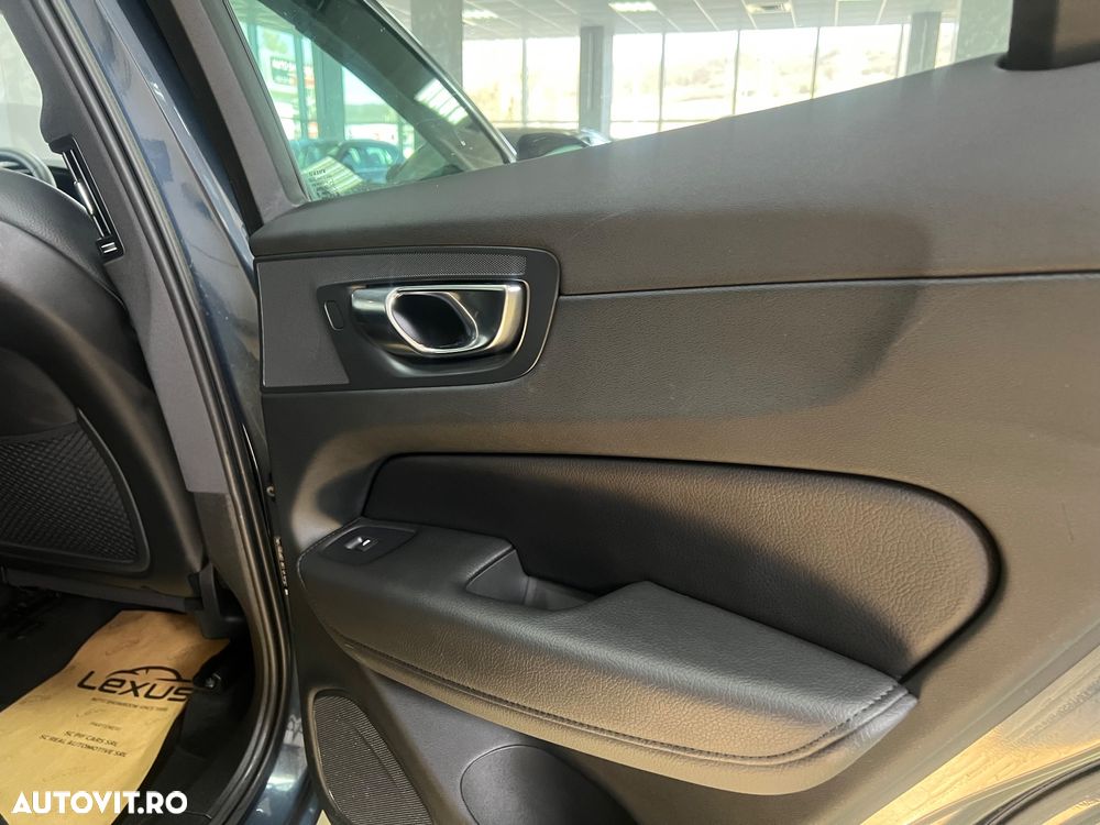 Volvo XC 60 T6 AWD Recharge Geartronic Inscription Expression - 18