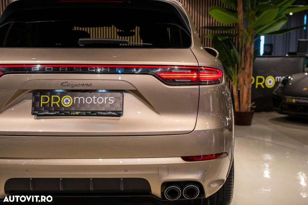 Porsche Cayenne Standard - 16