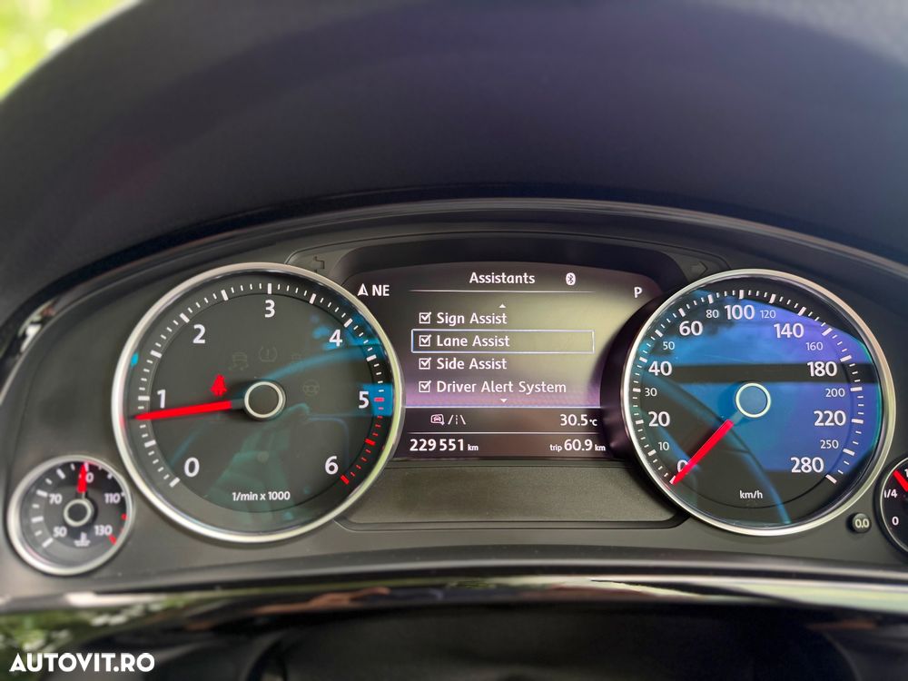 VOLKSWAGEN Touareg 2016 — imagine 14