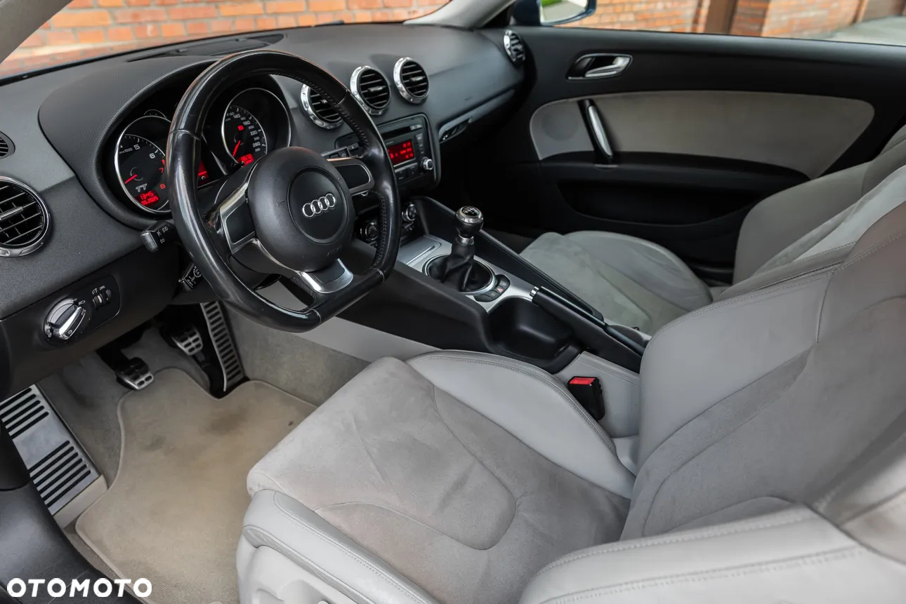 Audi TT Coupé - 15