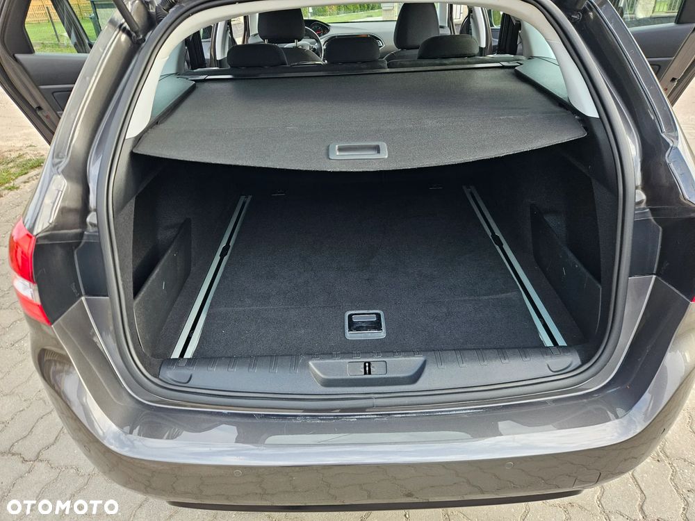 Peugeot 308 - 24