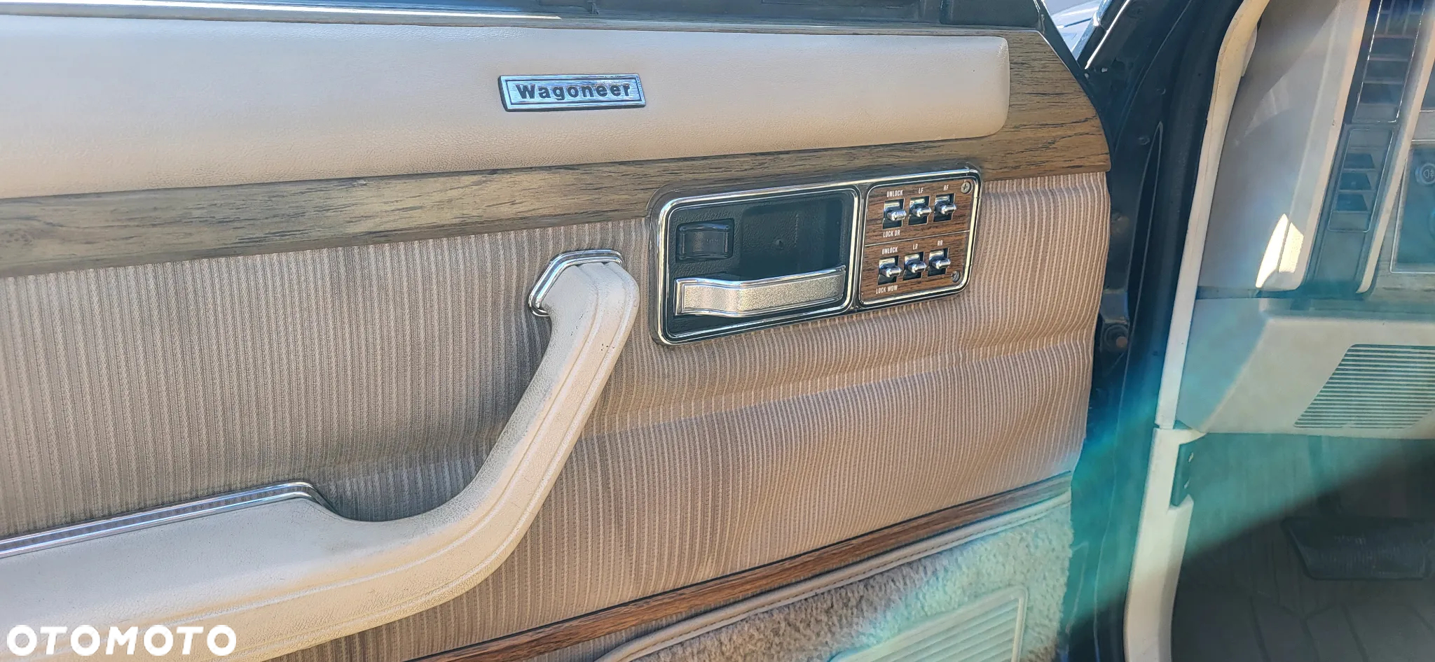 Jeep Cherokee - 2