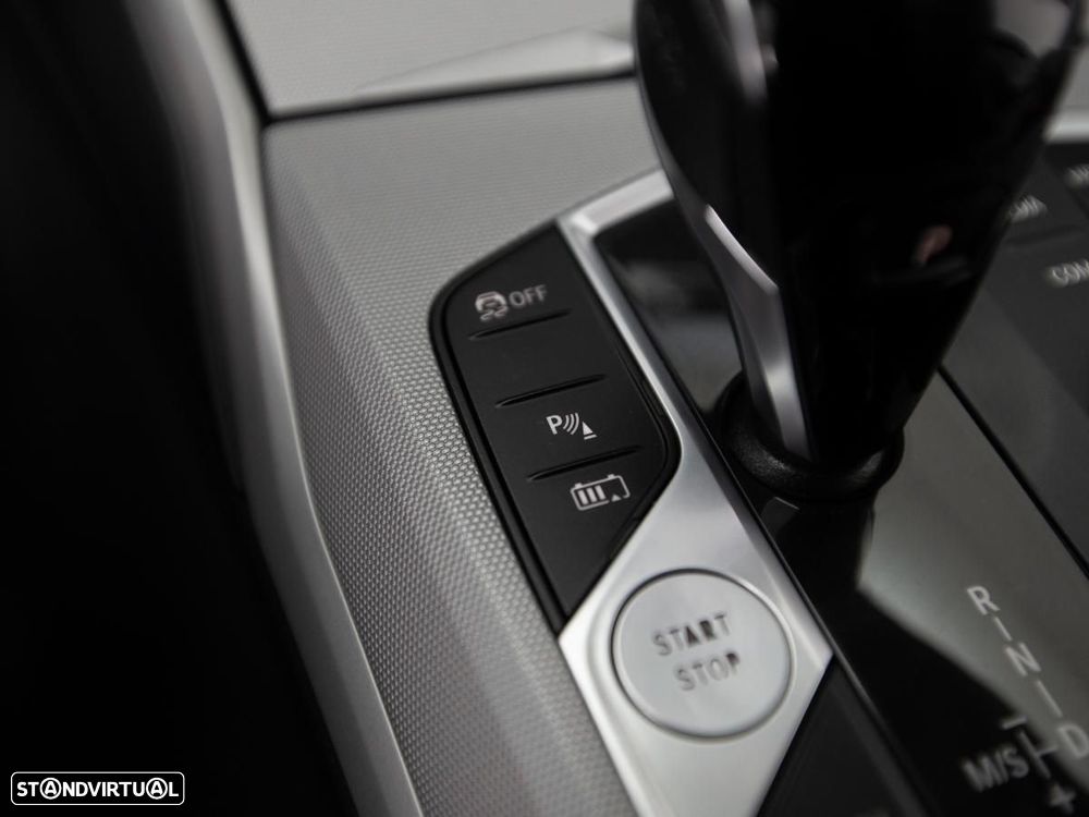 BMW 320 e Corporate Edition Auto - 19