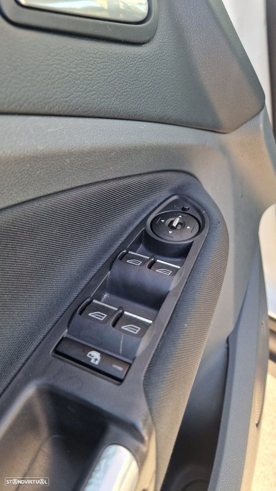 Ford C-Max 1.6 EcoBoost S&S Titanium - 14