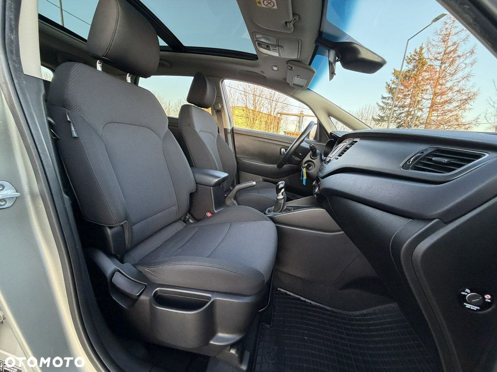 Kia Carens 1.7 CRDi Vision - 32