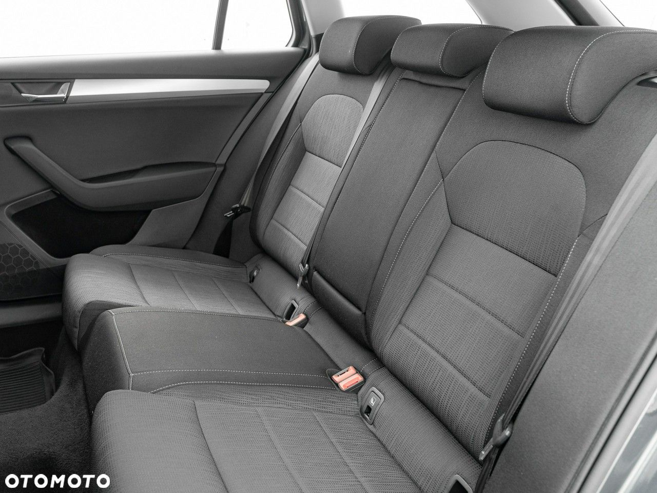 Skoda Superb 1.5 TSI ACT Ambition DSG - 26