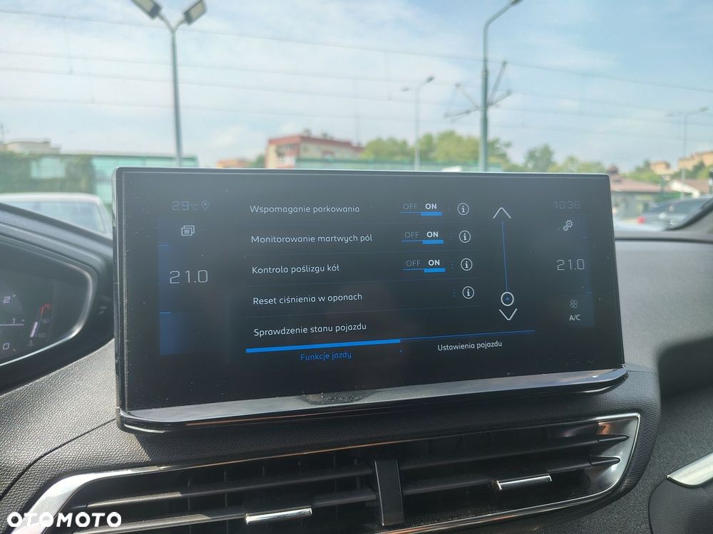 Peugeot 3008 1.2 PureTech Active Pack S&S EAT8 - 28