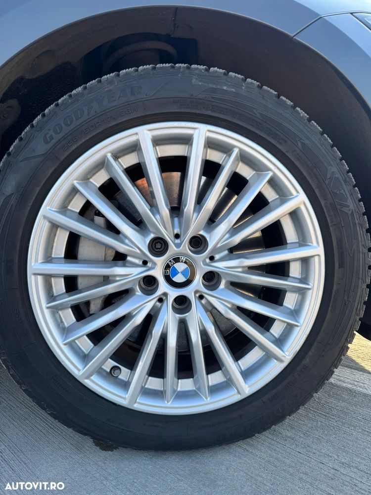 BMW Seria 3 330e Aut. Luxury Line - 14