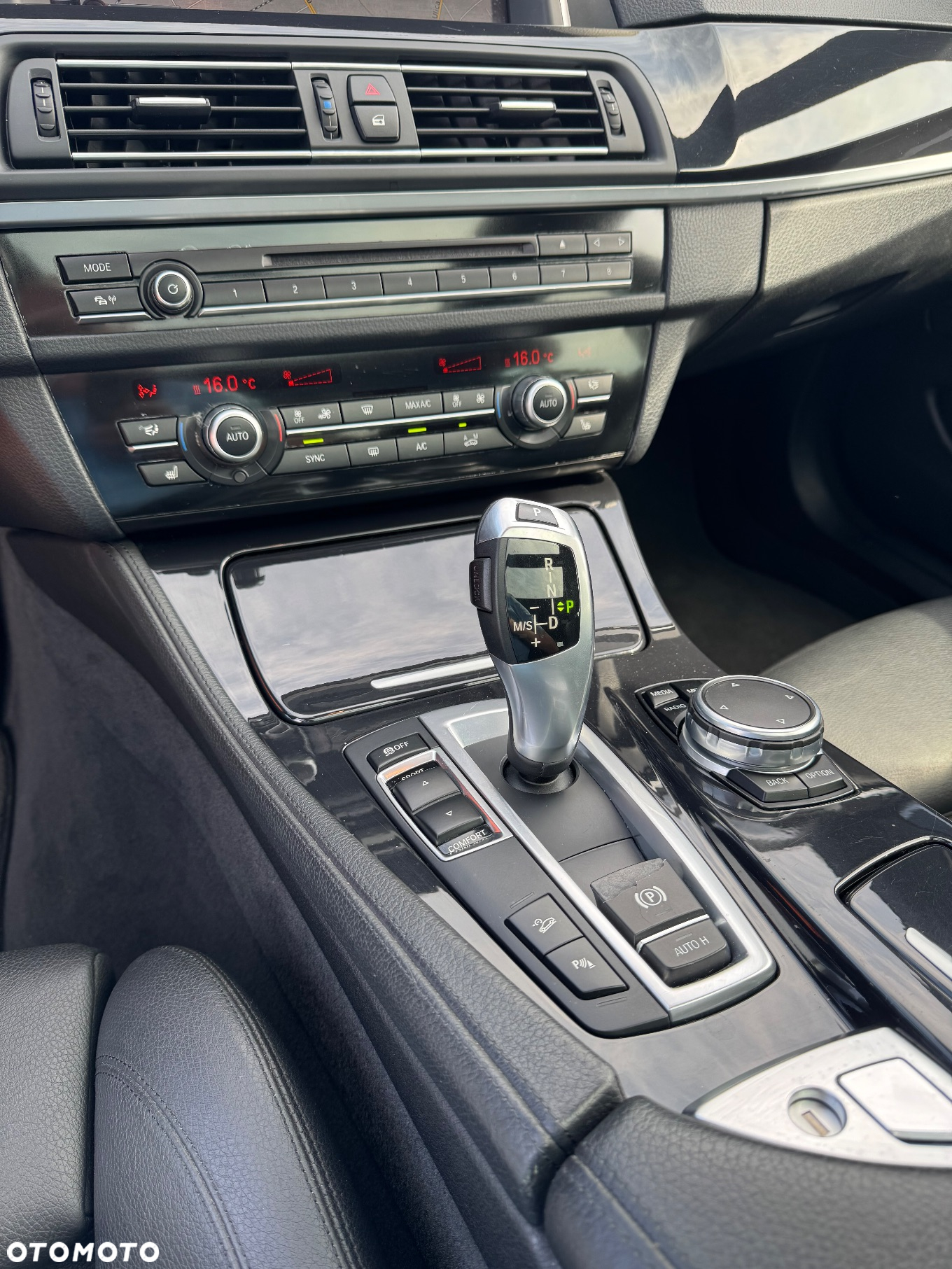 BMW Seria 5 520d xDrive - 35