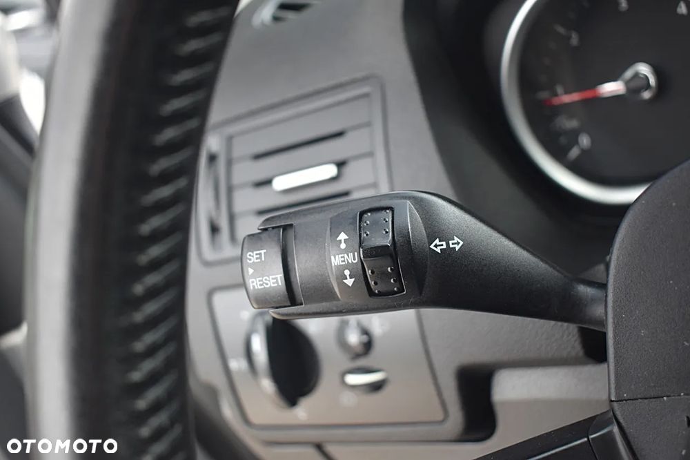 Ford Kuga 2.0 TDCi 2x4 Trend - 30