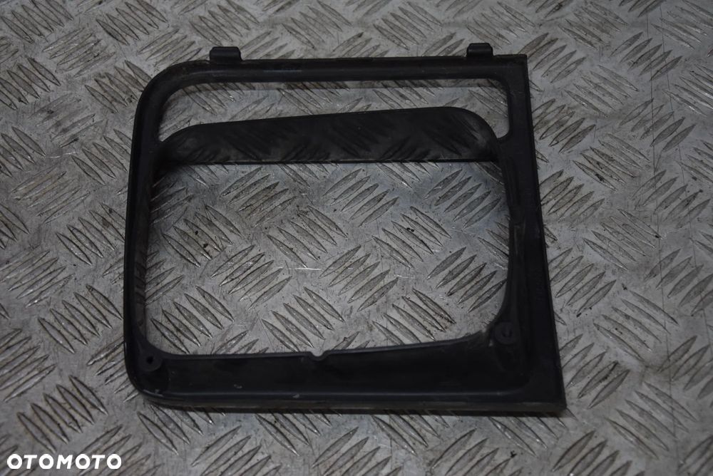 JEEP CHEROKEE XJ RAMKA LAMPY PRAWA PRZÓD - 3