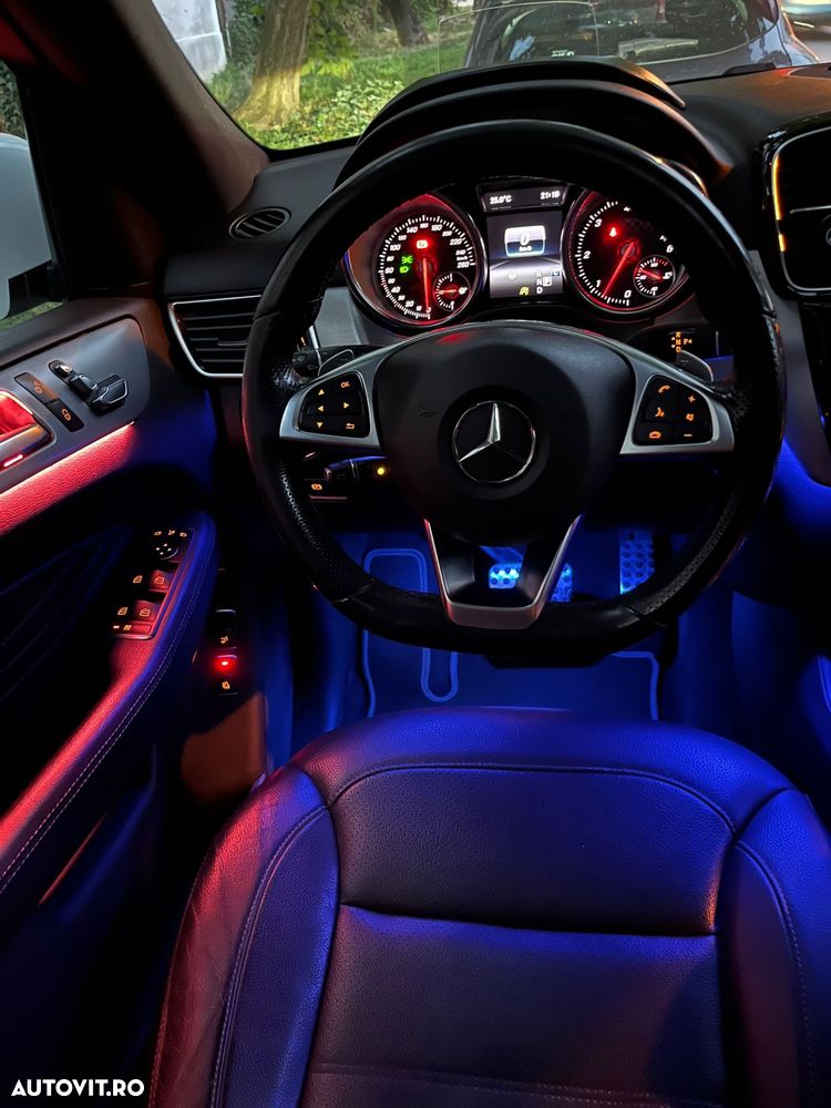 Mercedes-Benz GLE - 26