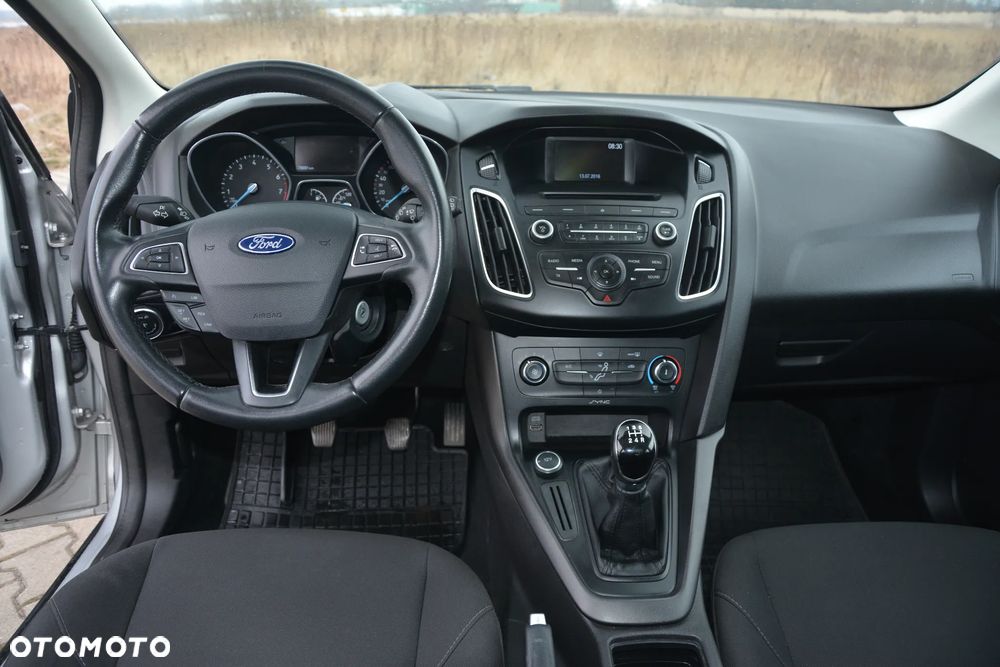 Ford Focus 1.6 Trend - 9