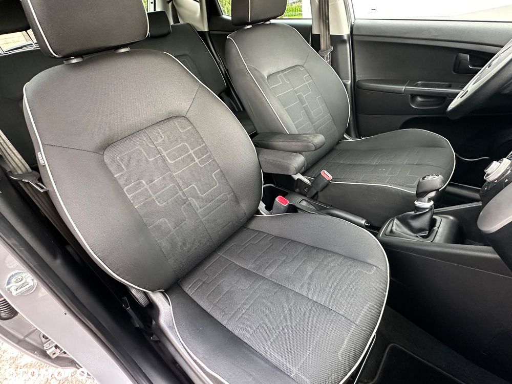 Kia Venga 1.6 CRDi M - 14