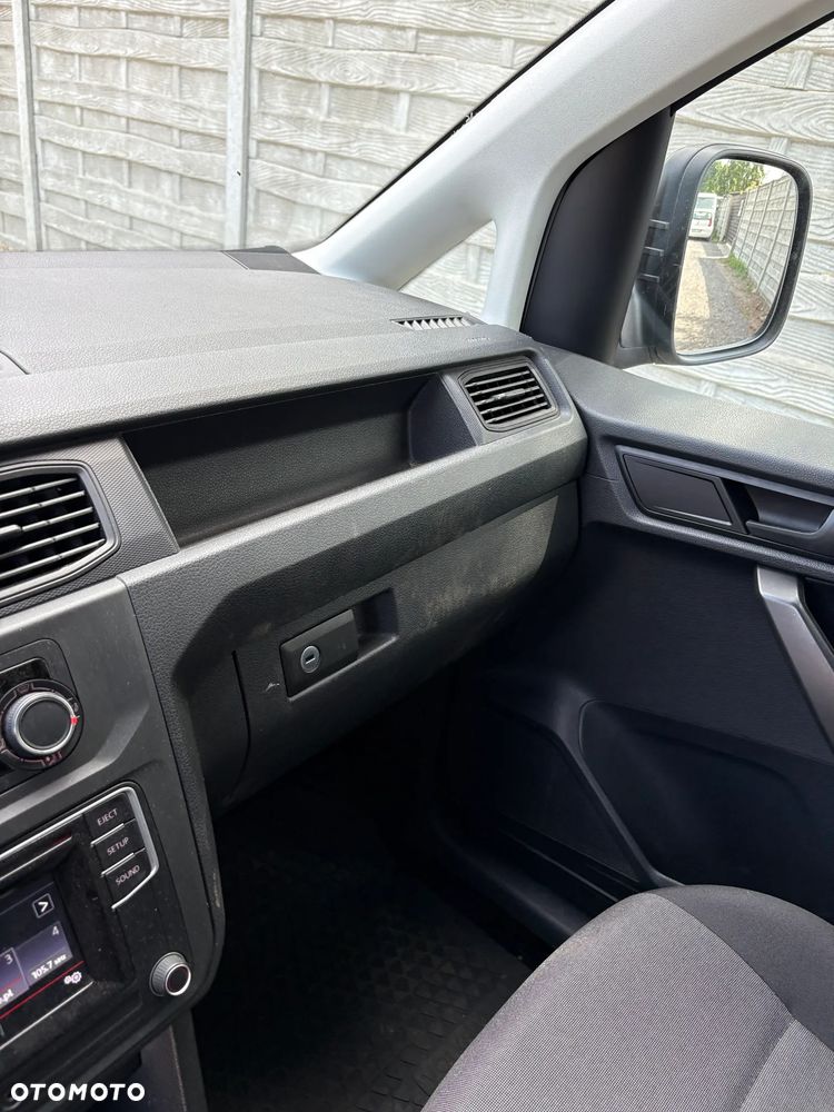 Volkswagen CADDY - 16