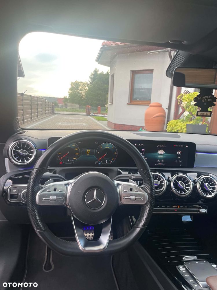 Mercedes-Benz CLA - 9