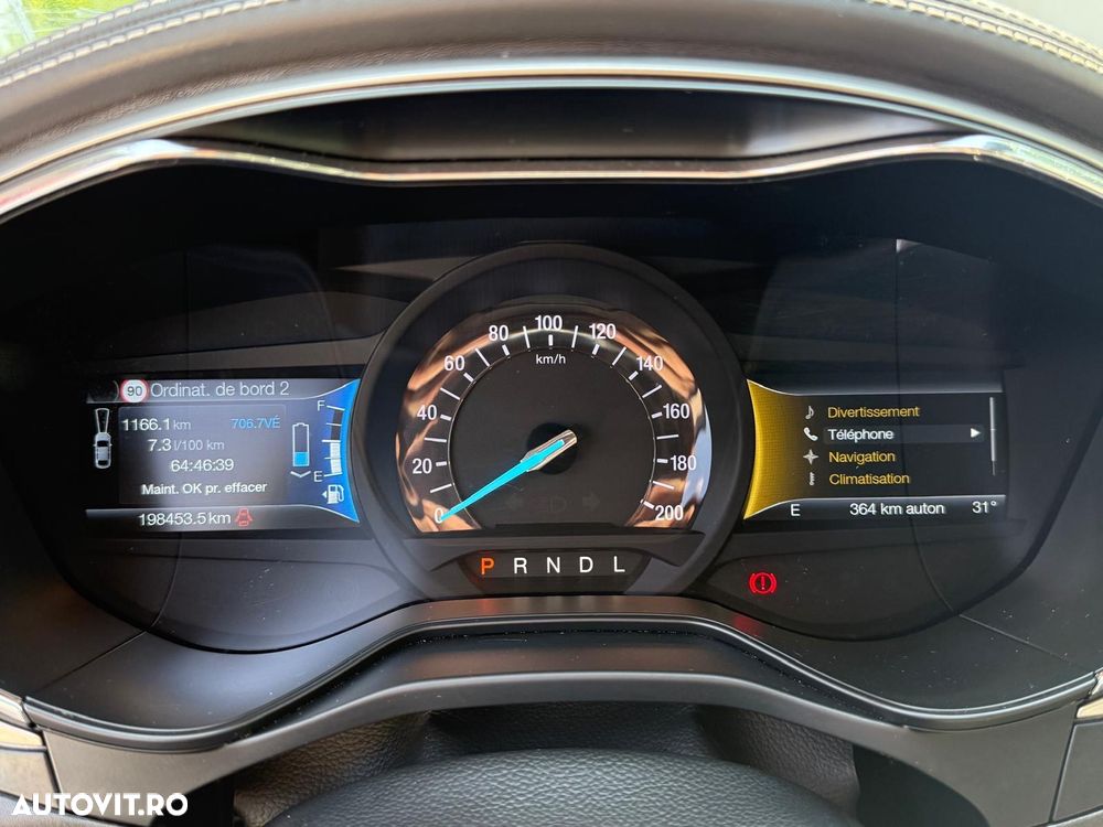 Ford Mondeo Vignale 2.0 Hybrid - 17