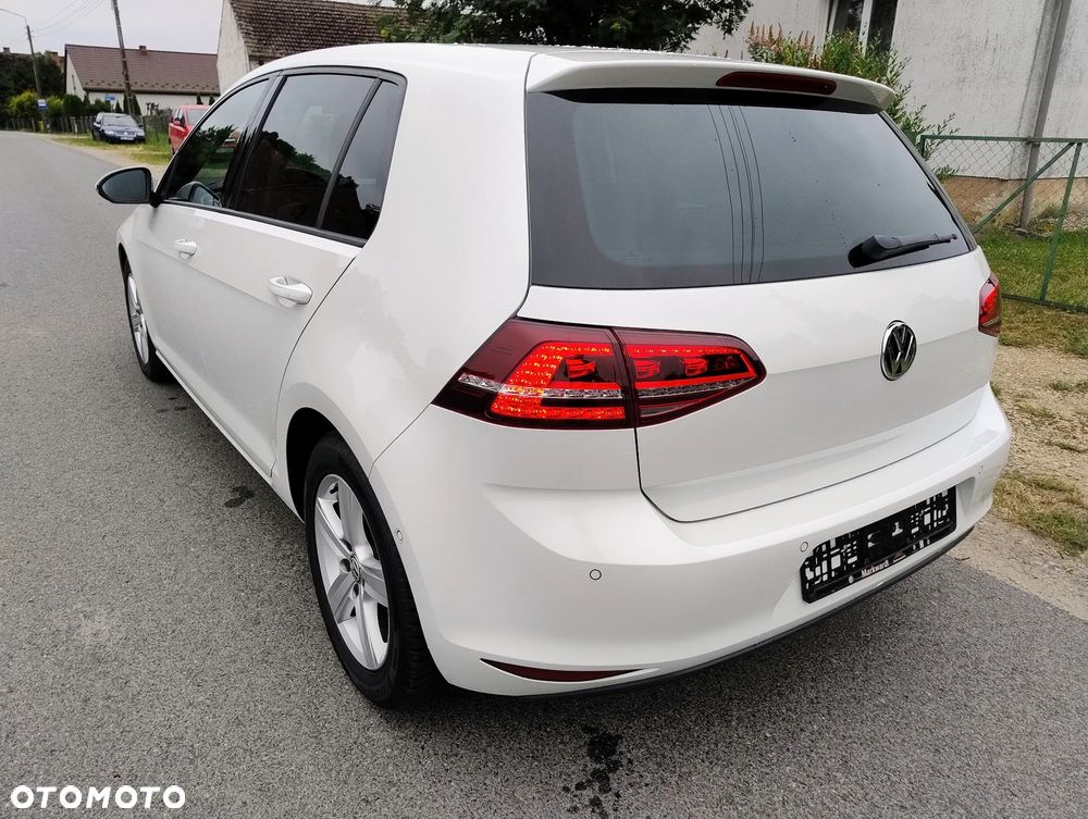 Volkswagen Golf - 30