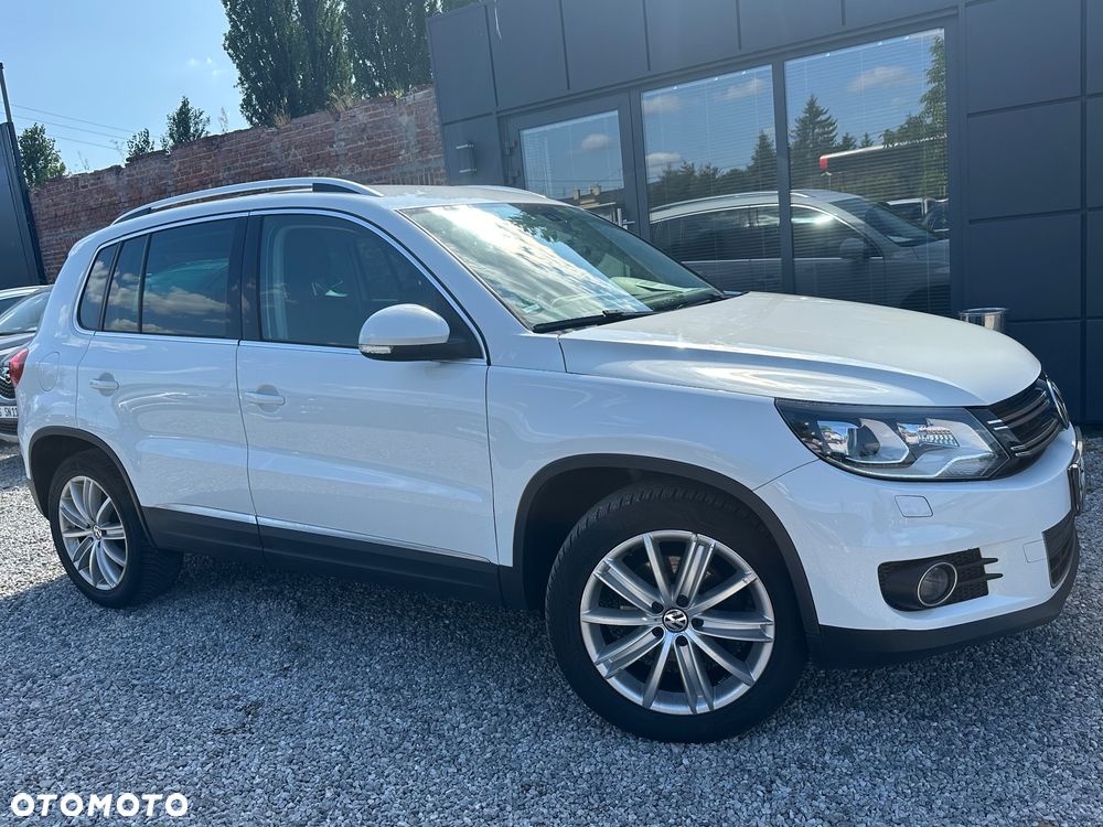 Volkswagen Tiguan 2.0 TDI DPF 4Motion BlueMotion Technology Exclusive - 24