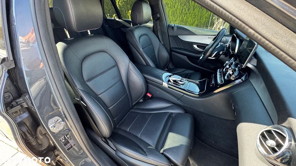 Mercedes-Benz Klasa C 250 (BlueTEC) d 7G-TRONIC AMG Line - 16