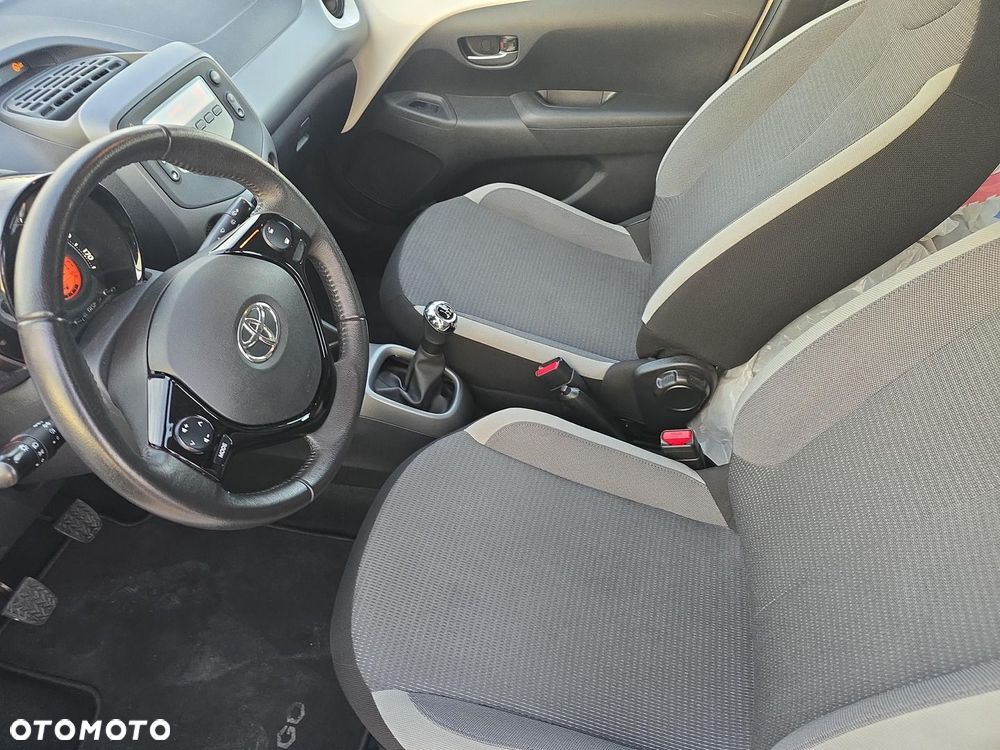 Toyota Aygo - 12