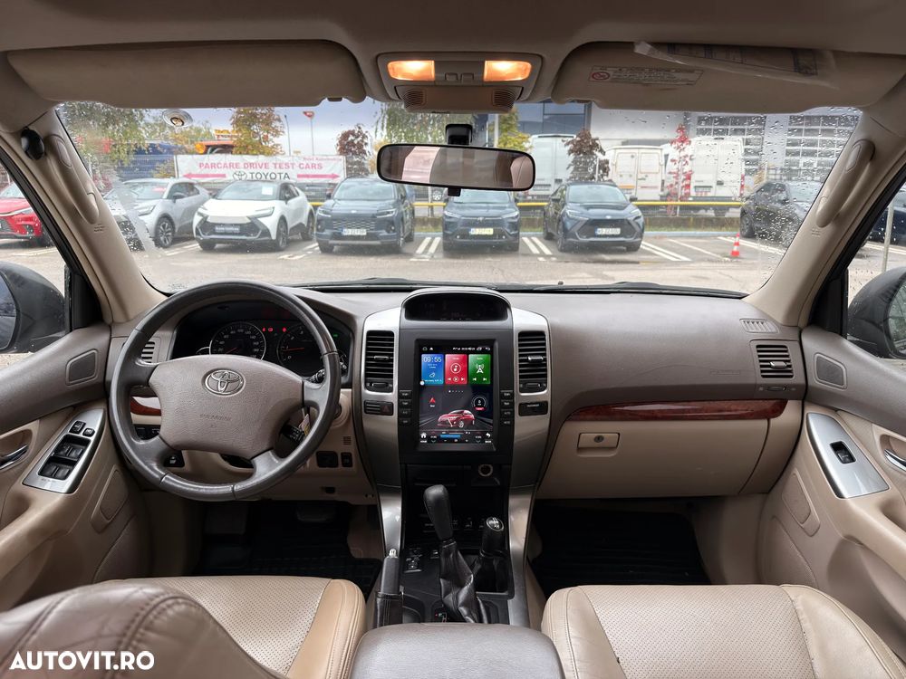 Toyota Land Cruiser 300 - 14