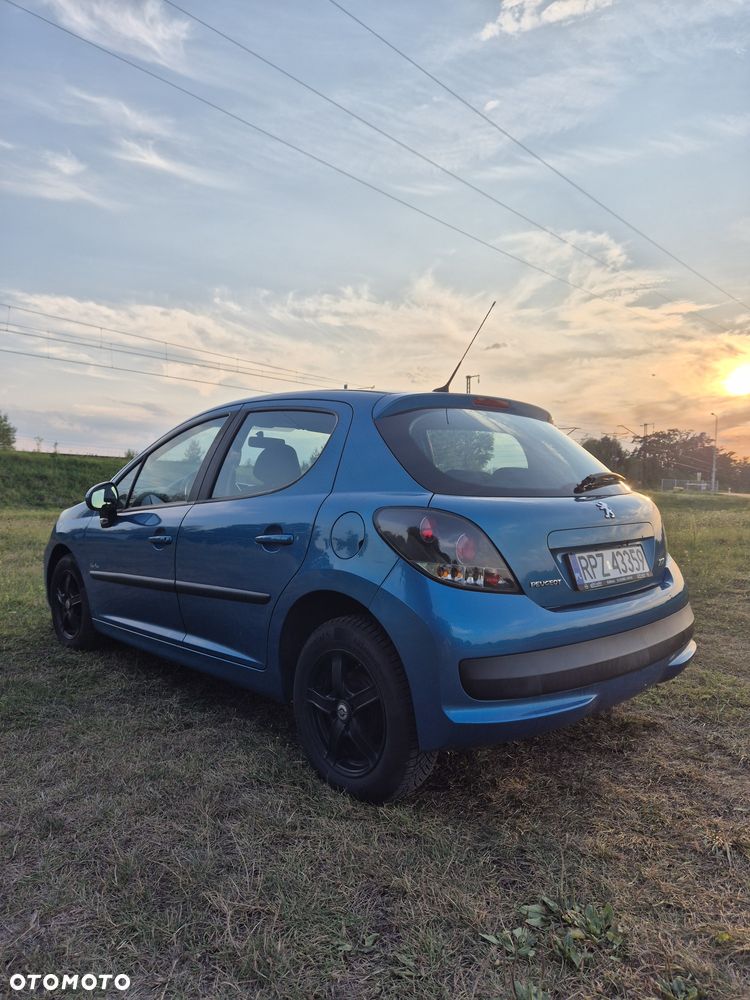 Peugeot 207 - 2