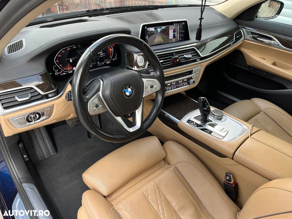BMW Seria 7 730d xDrive - 26