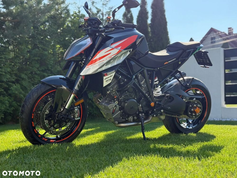KTM Super Duke - 11