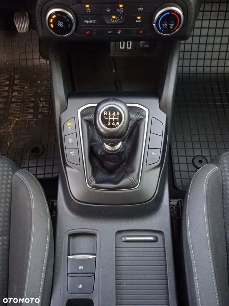 Ford Focus 1.5 EcoBlue Connected - 27