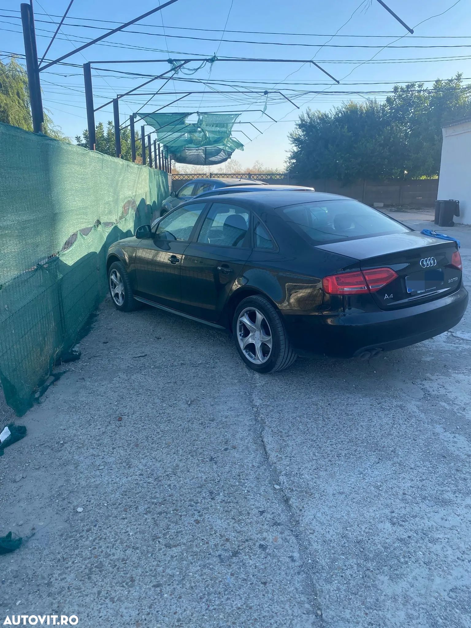 Audi A4 - 1