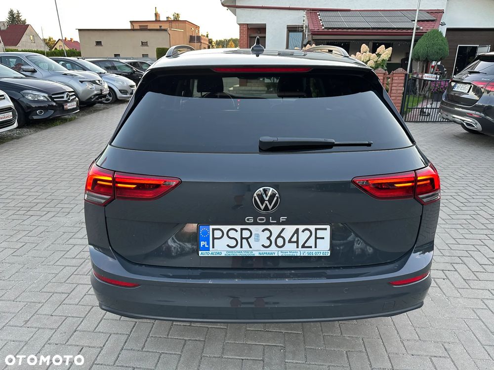 Volkswagen Golf - 36