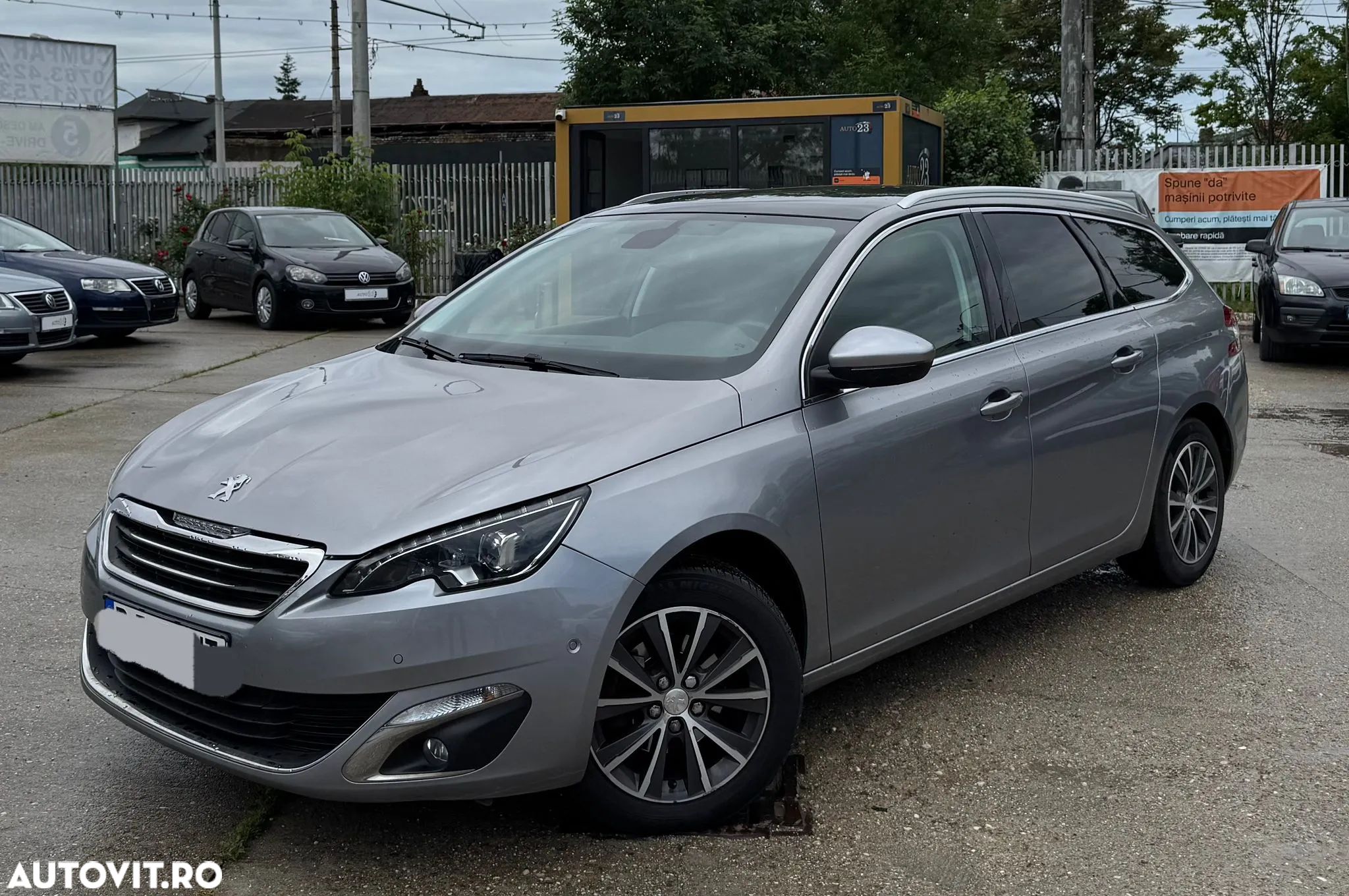 Peugeot 308 1.2 L PureTech Turbo Allure - 1