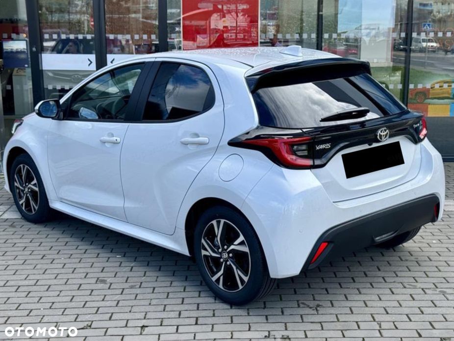 Toyota Yaris - 4