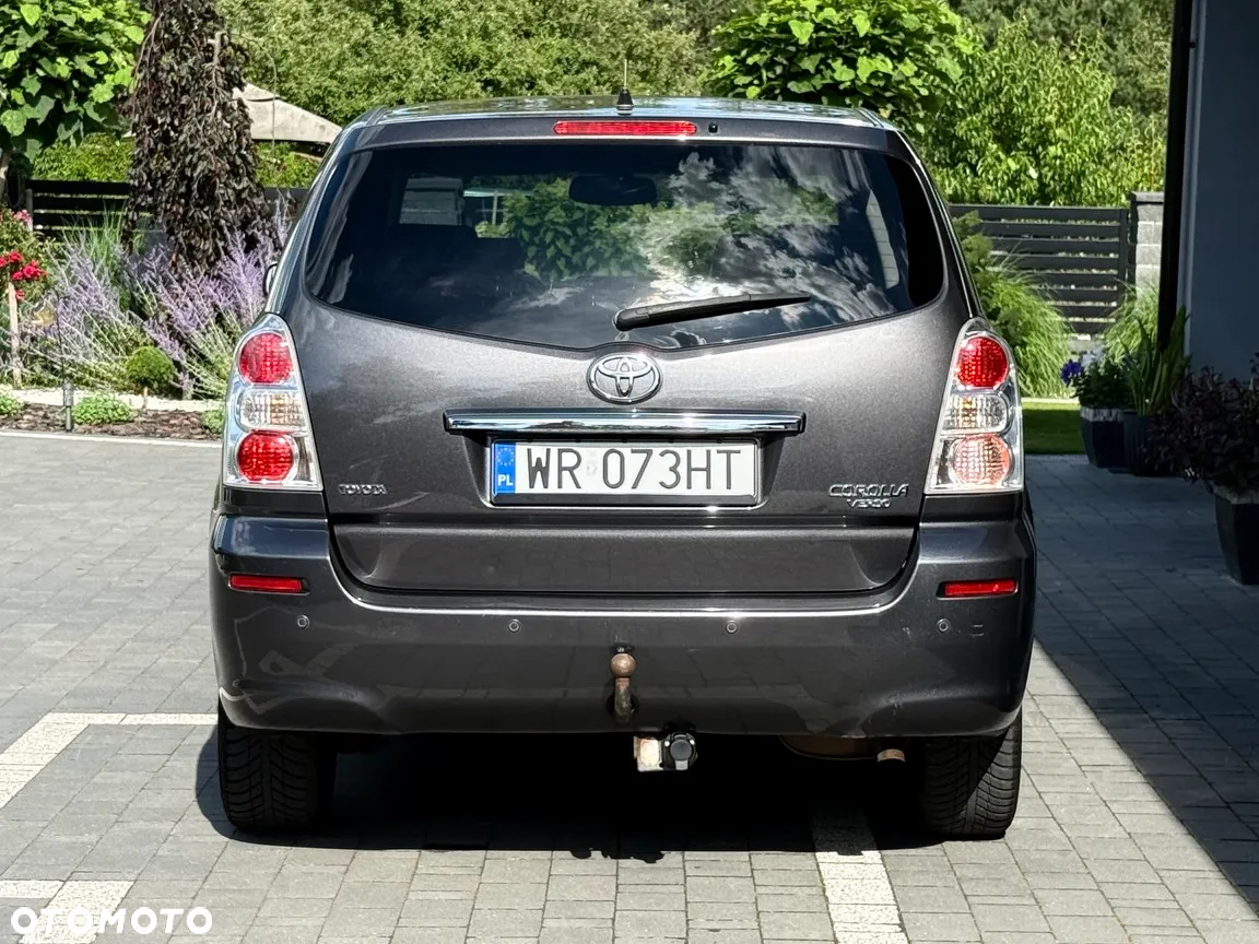 Toyota Corolla Verso 1.8 Edition - 6