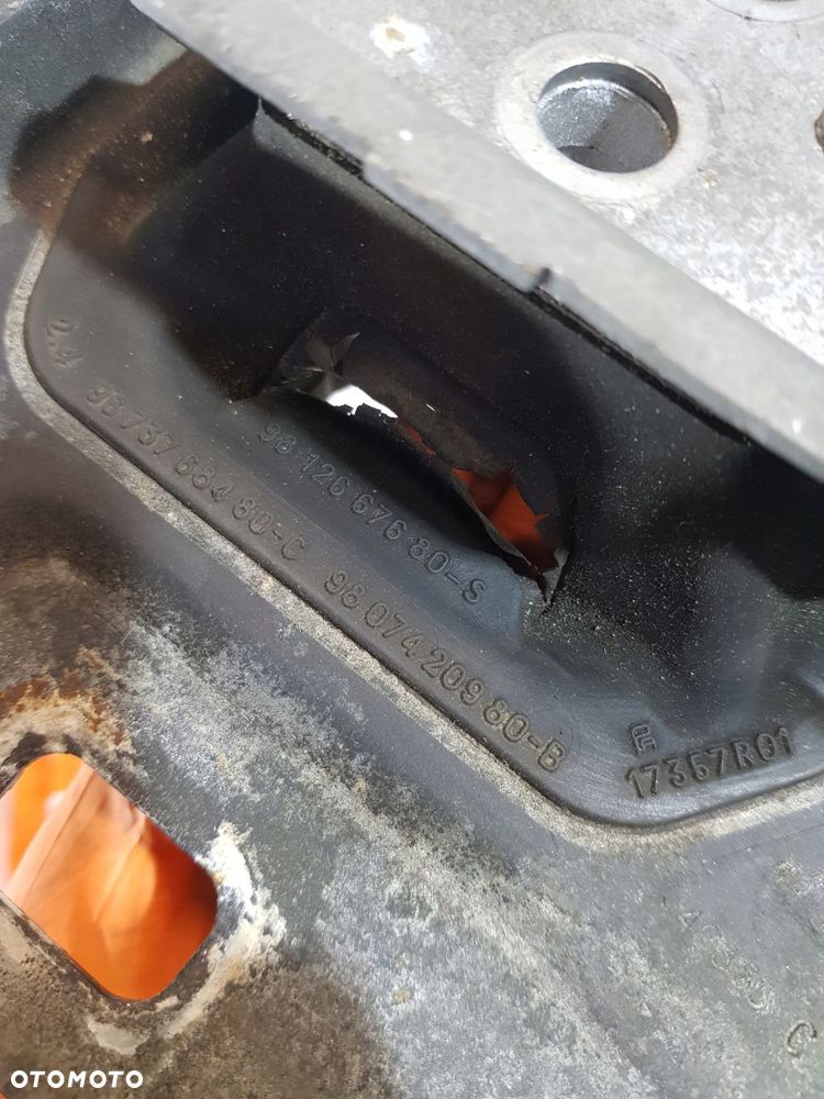 łapa poduszka skrzyni 9673768480 opel combo e berligo iv rifter 1.5d 21r eu - 4
