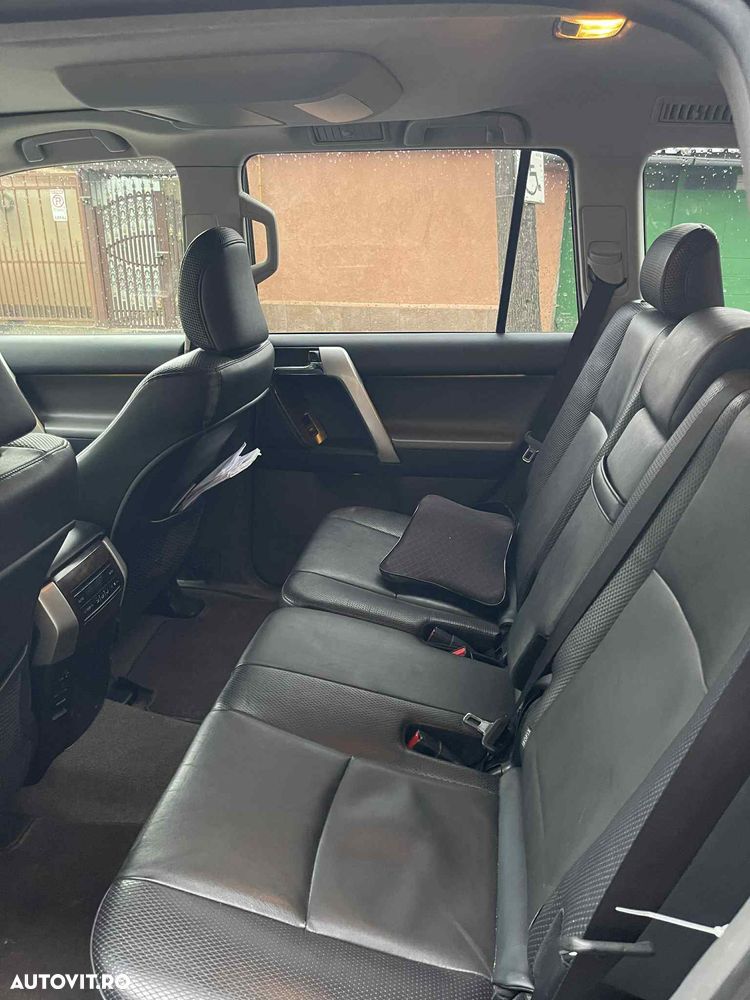 Toyota Land Cruiser 3.0l Turbo D-4D Aut. AVS 7 Locuri Luxury - 10