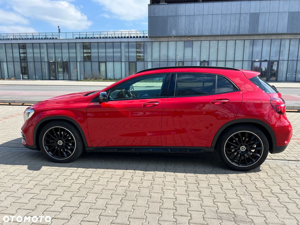 Mercedes-Benz GLA 220 d 4Matic 7G-DCT AMG Line - 7