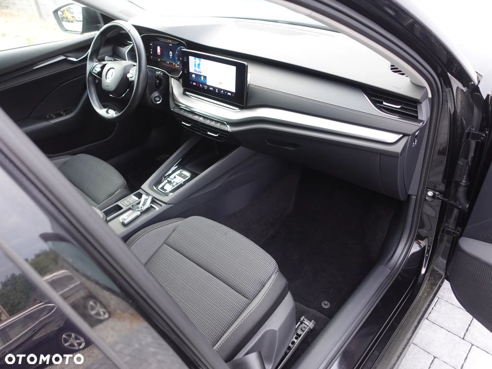 Skoda Octavia 2.0 TDI DSG Ambition - 3