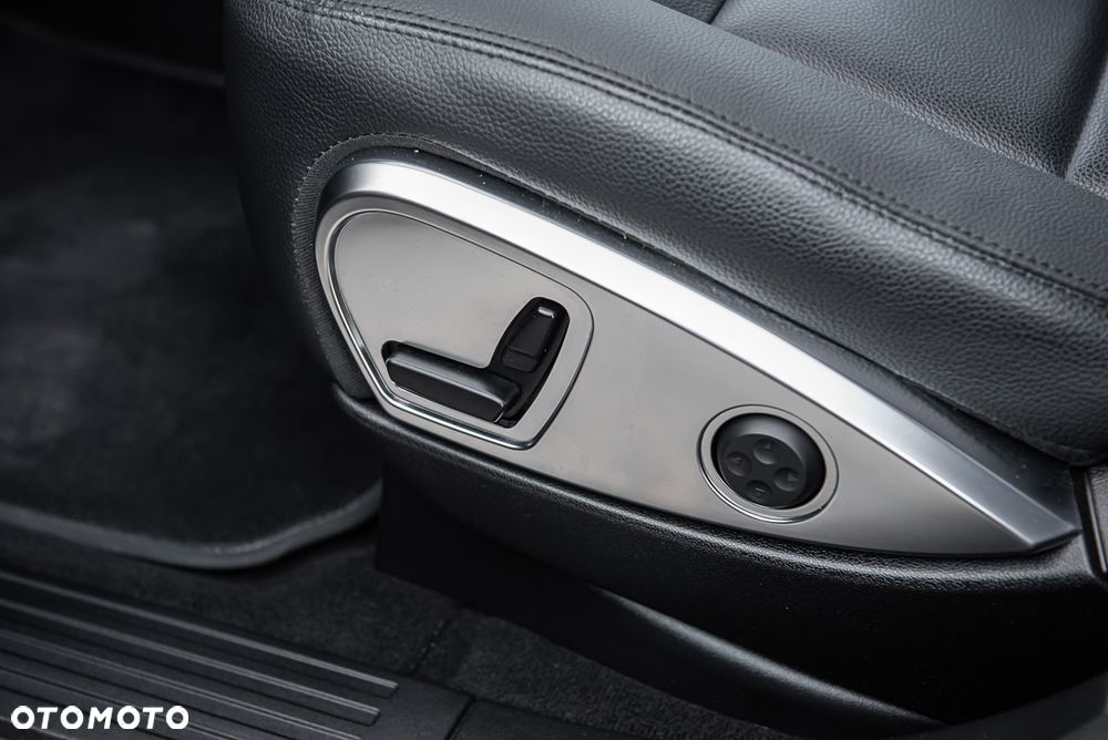 Mercedes-Benz Klasa R 350 CDI L DPF 4Matic 7G-TRONIC - 19