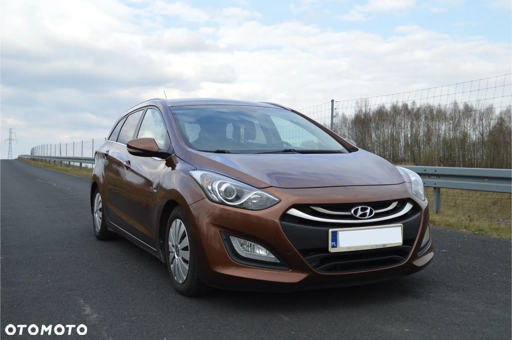 Hyundai i30 blue Kombi 1.6 CRDi Classic - 6