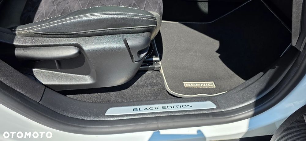Renault Scenic TCe 140 GPF BLACK EDITION - 11