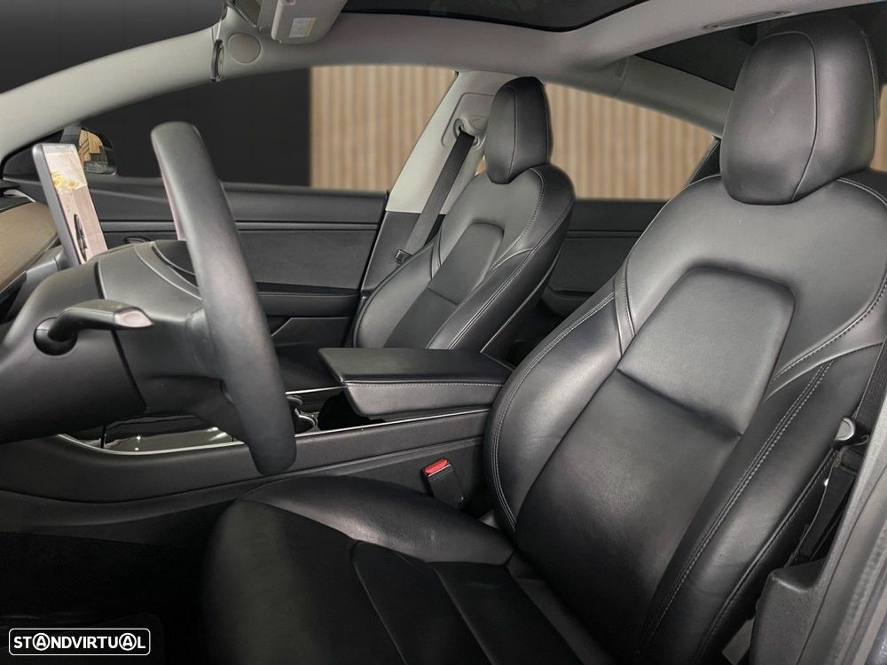 Tesla Model 3 Standard Range Plus RWD - 5