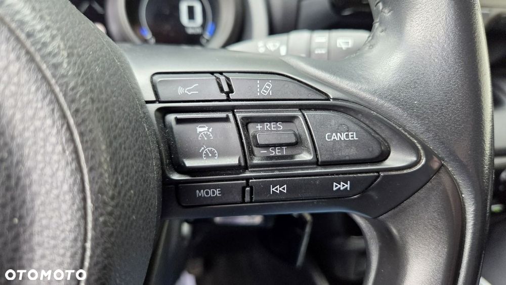 Toyota Yaris 116 1.5 VVT-i Comfort - 27