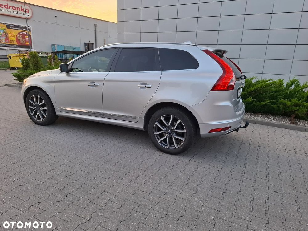 Volvo XC 60 T6 AWD Drive-E R-Design Momentum - 16