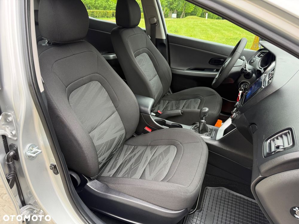 Kia Ceed 1.4 CVVT - 24