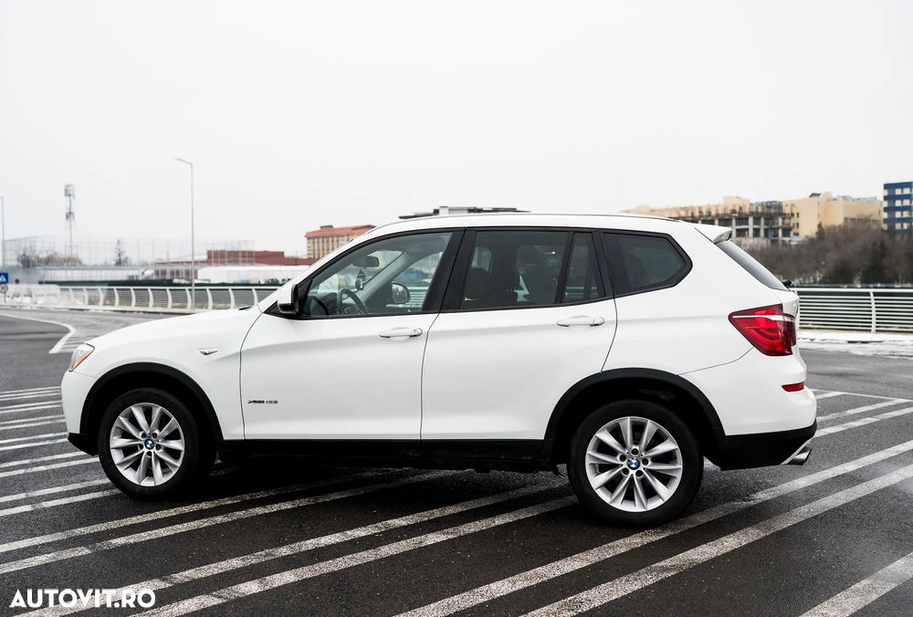 BMW X3 xDrive28i Aut. Advantage - 23