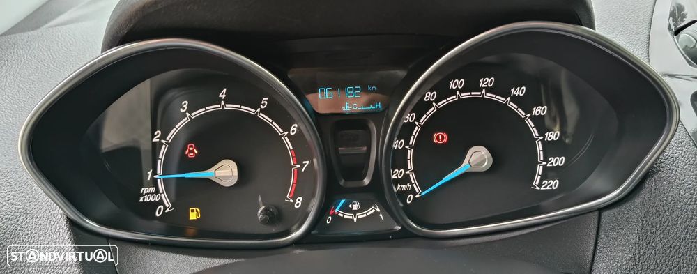 Ford Tourneo Courier 1.0 EcoBoost Titanium - 17