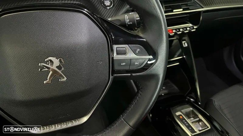 Peugeot e-2008 50 kWh Allure - 8