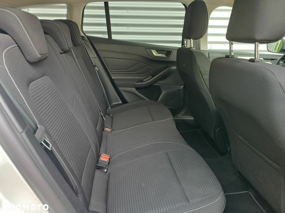 Ford Focus 1.0 EcoBoost mHEV Titanium X - 27